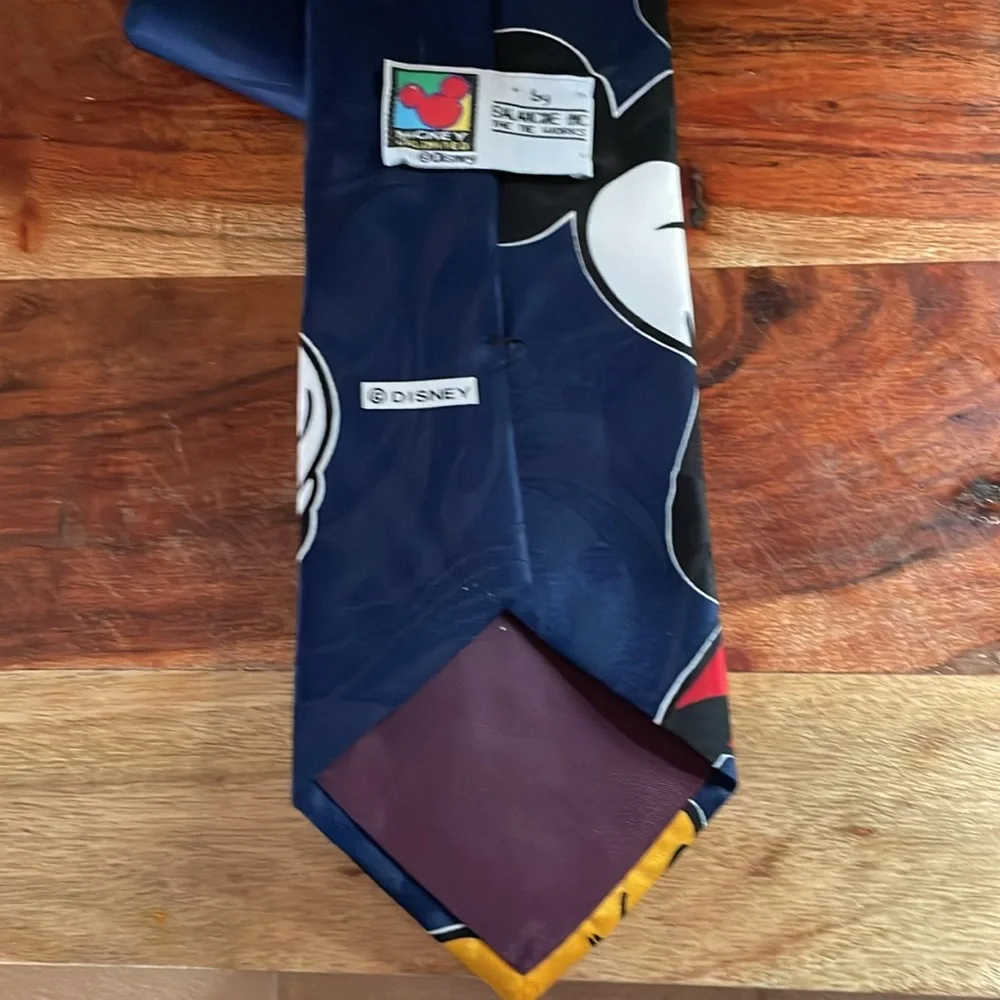 Mickey Mouse Tie by Balanchine INC. 59” long. Navy with Mickey, nice